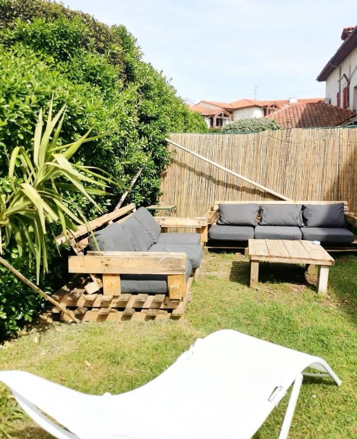 Garden - Utopy Hostel Биариц Екстериор снимка