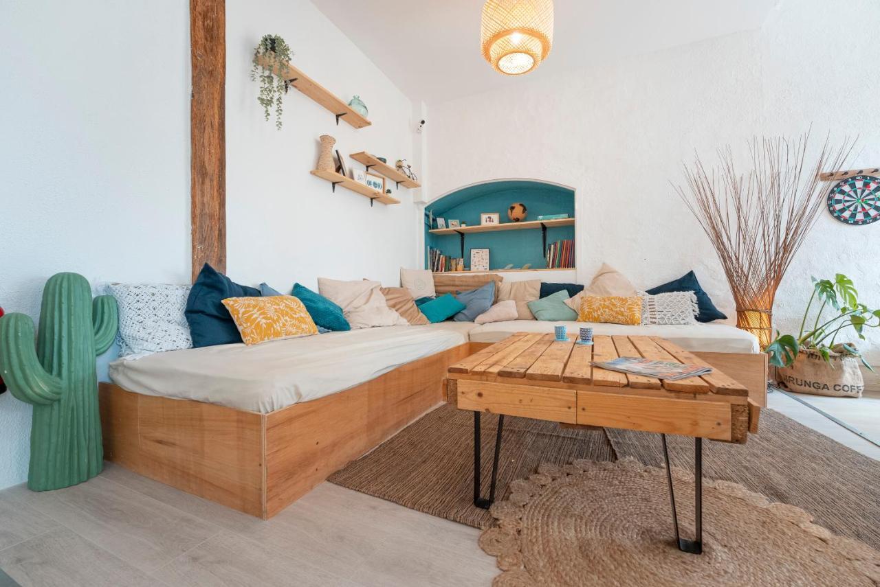 Garden - Utopy Hostel Биариц Екстериор снимка