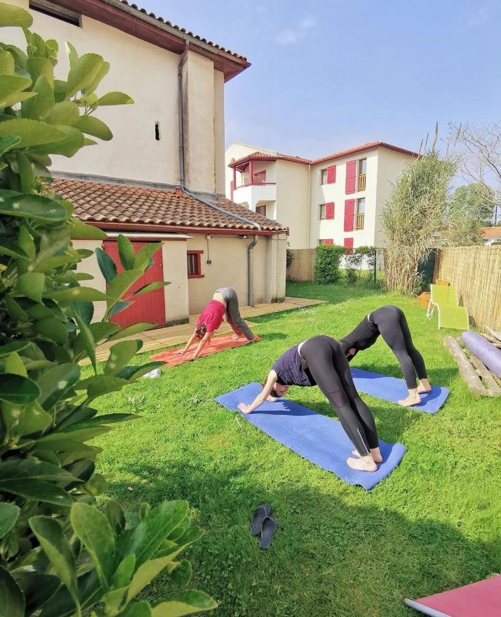 Garden - Utopy Hostel Биариц Екстериор снимка